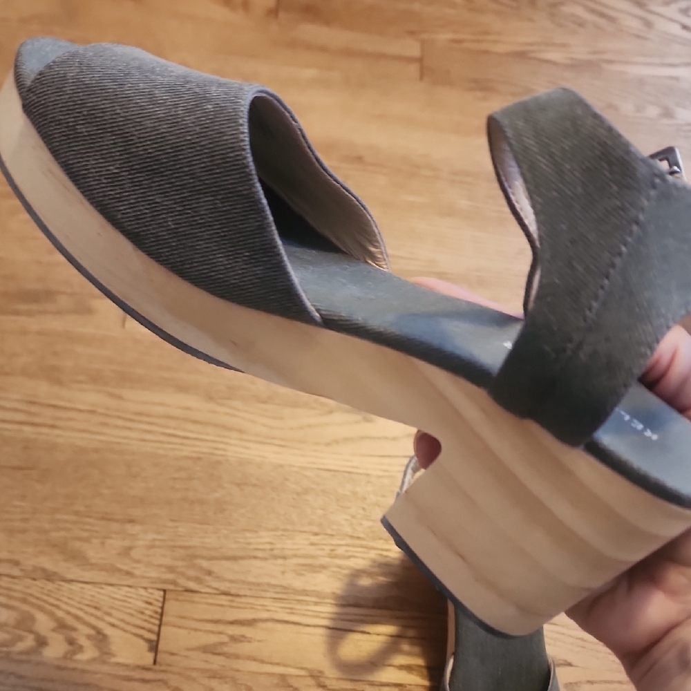 Stylish Gray Women's Sandals